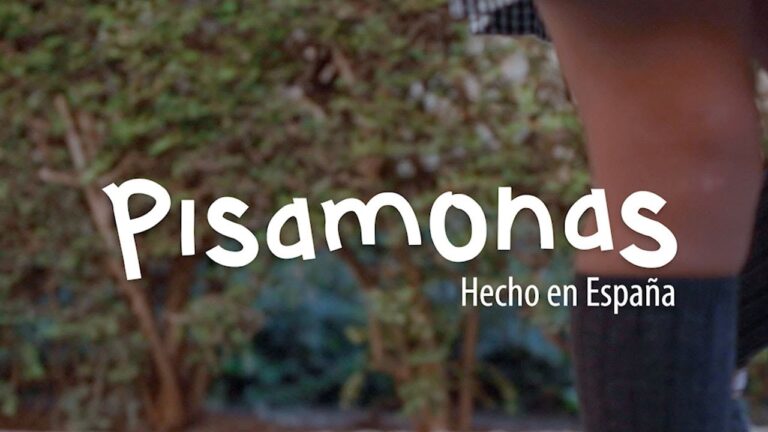 Elegancia atemporal: Estilo clásico con terciopelo